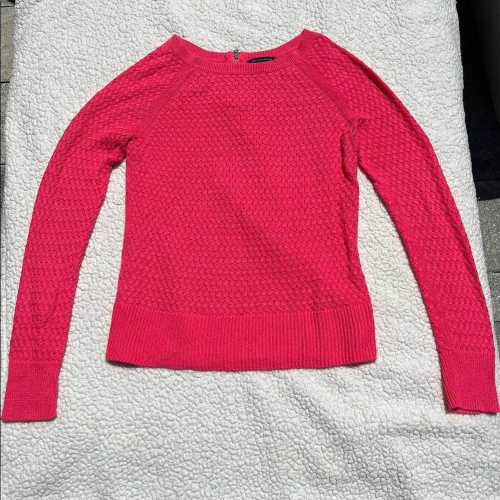 American Eagle Outfitter Woman's Size Medium Pink Knitted Sweater